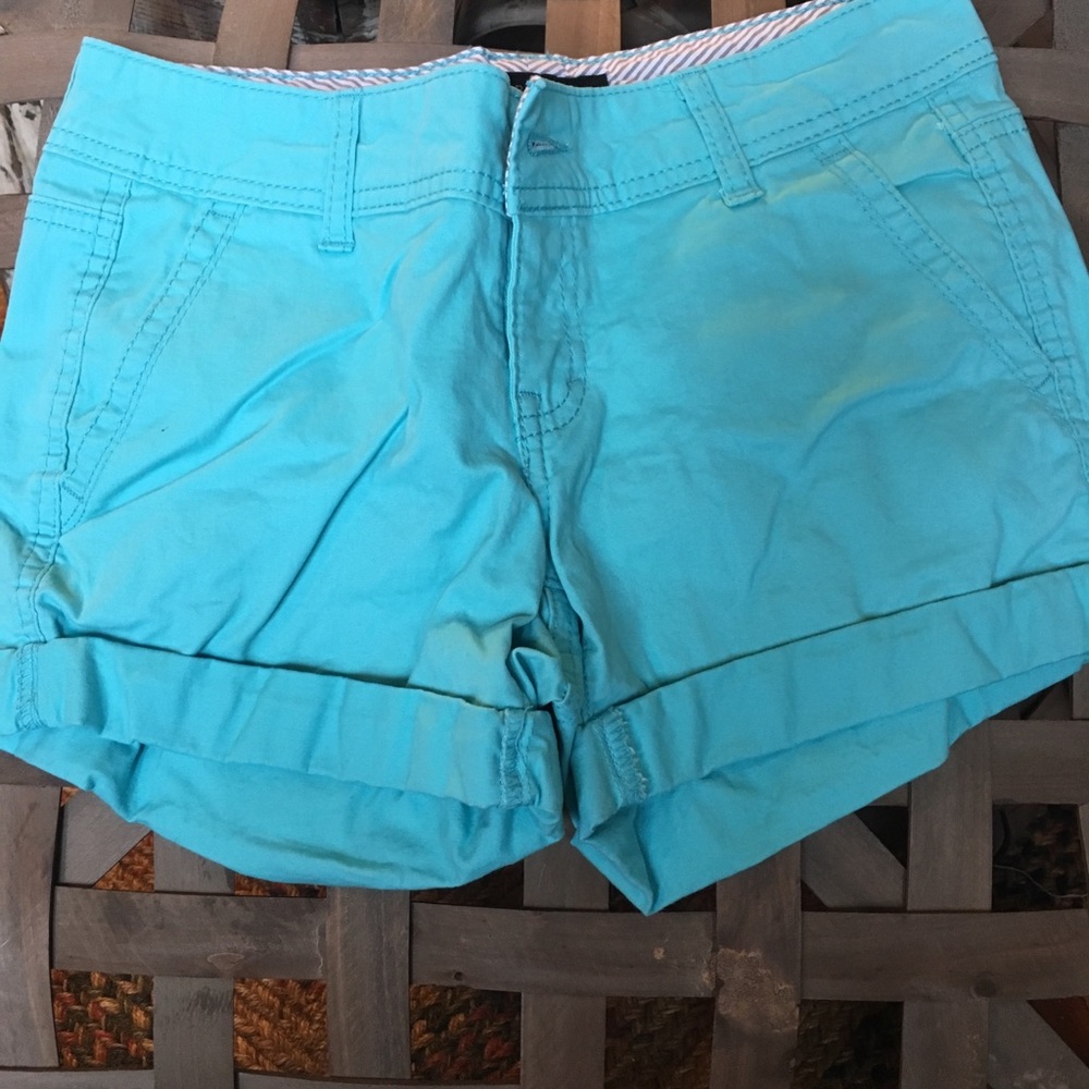 AEROSPOSTALE MIDI TWILL SHORTS